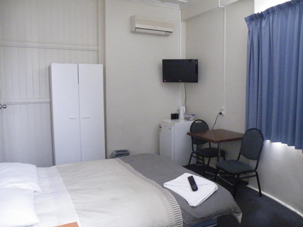 Hotel Mackay Habitación foto